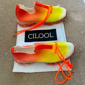 NEW CILOOL WALKING SHOES SIZE 37
